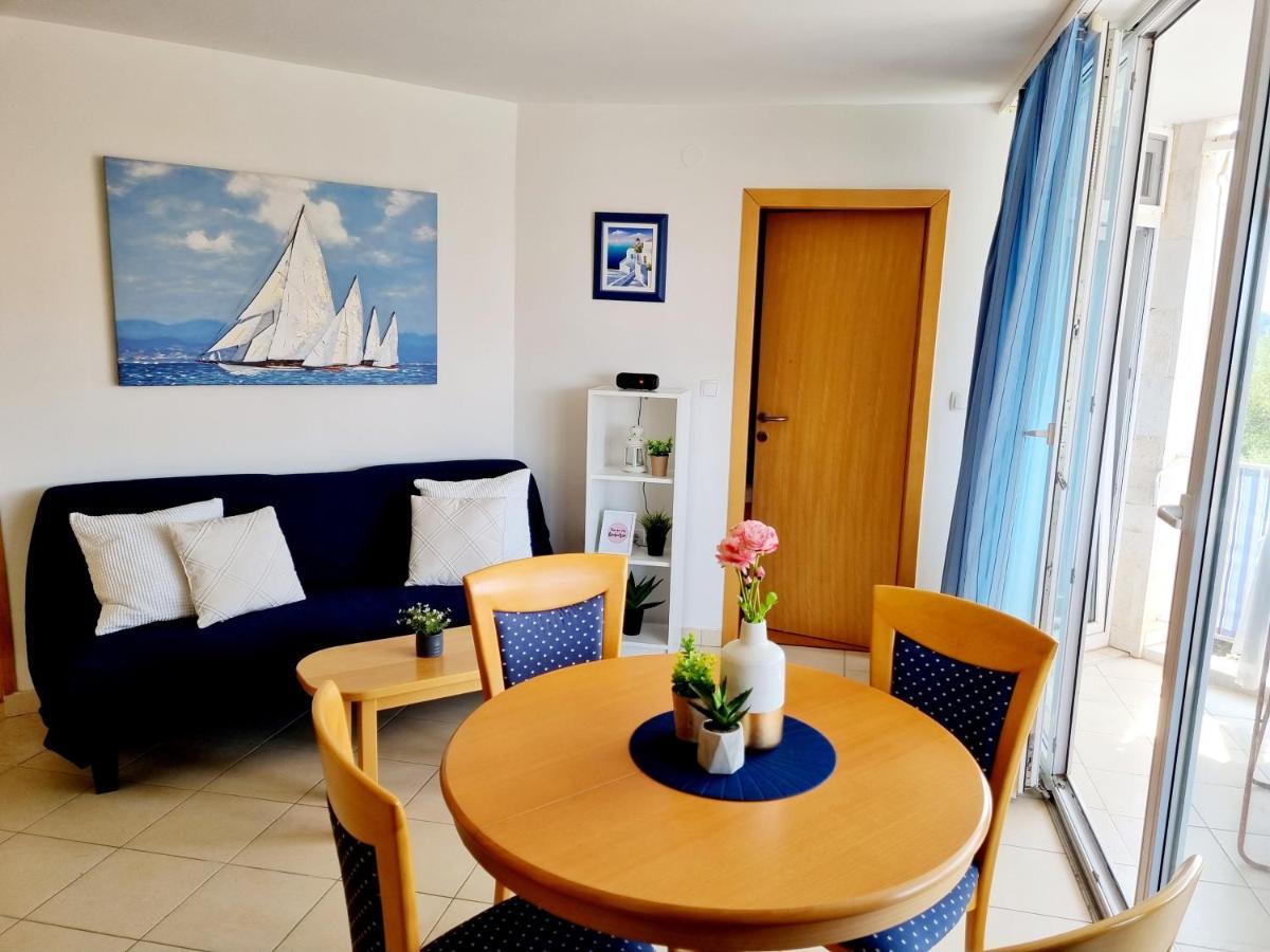 Sea View App Mirta Apartment Umag Exterior photo