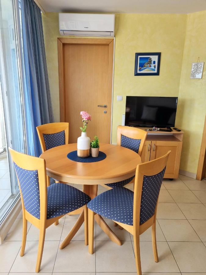 Sea View App Mirta Apartment Umag Exterior photo